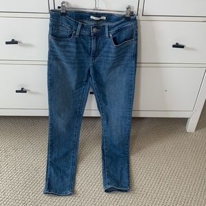 711 skinny Levis
